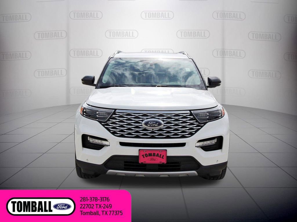 Certified 2024 Ford Explorer Platinum w/ Technology Package AWD/4WD image 8