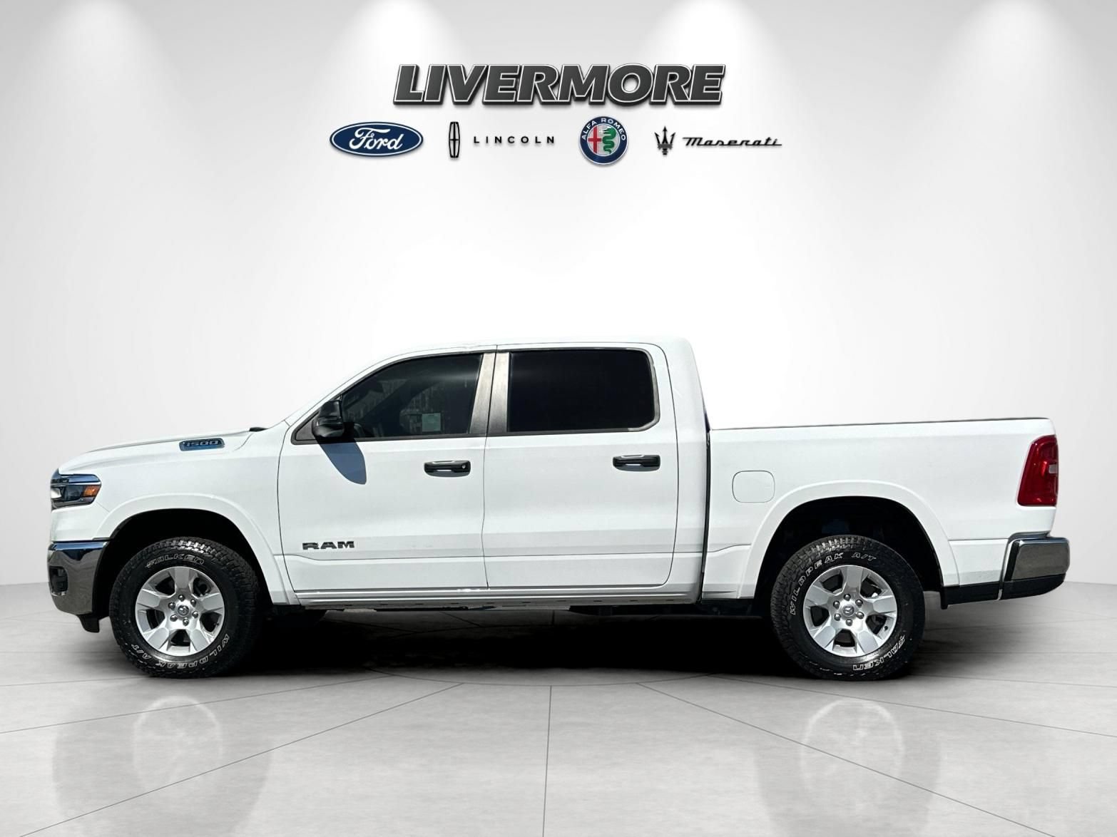 Used 2025 RAM 1500 Lone Star AWD/4WD image 6