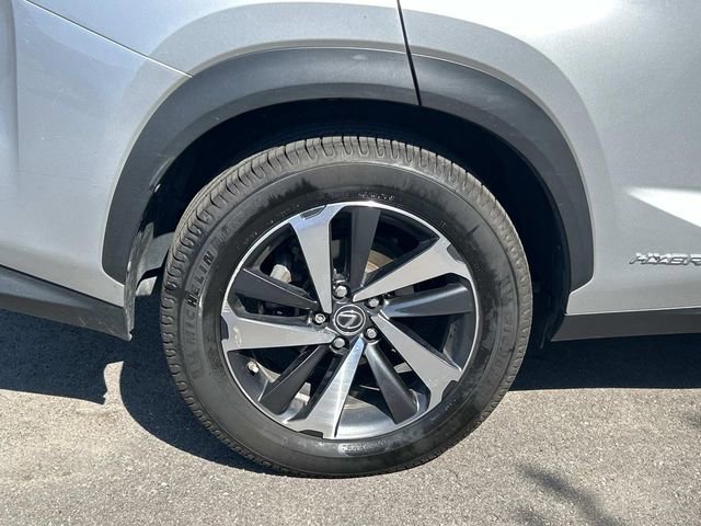 Used 2019 Lexus NX 300h AWD w/ Premium Package image 10