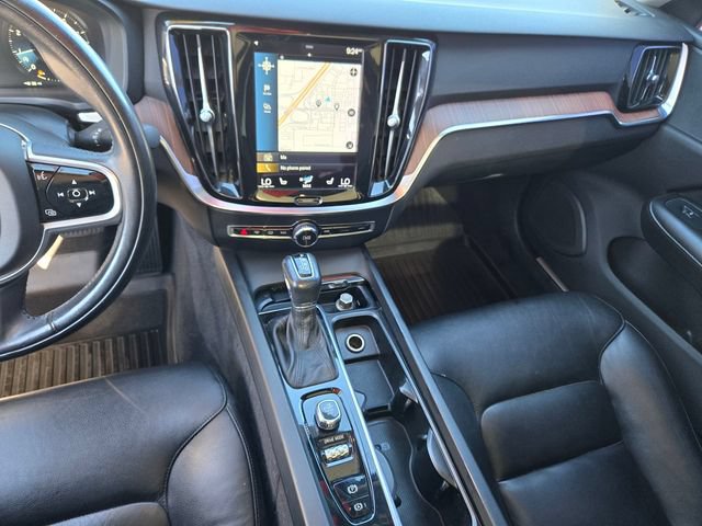 Used 2021 Volvo S60 T5 Momentum w/ Premium Package AWD/4WD image 16