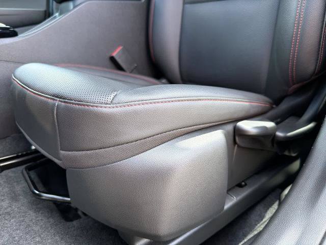 Used 2024 Chevrolet Trax RS w/ Driver Confidence Package FWD image 18