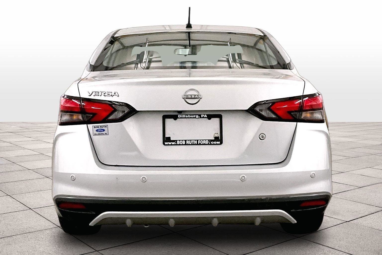 Used 2024 Nissan Versa S w/ Trunk Package image 4