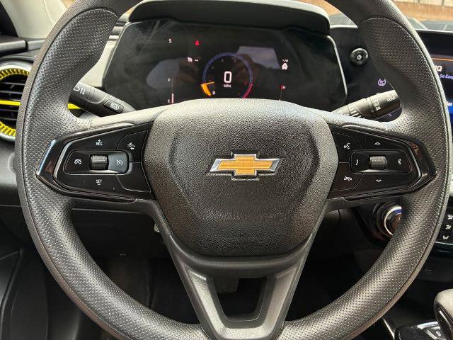 Used 2024 Chevrolet Trax LT FWD image 30