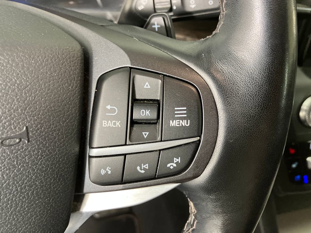 Certified 2020 Ford Explorer Platinum w/ Premium Technology Package image 18