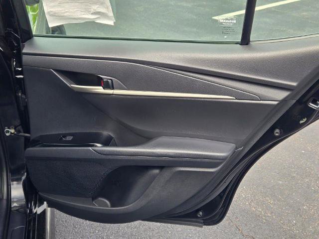 Used 2025 Toyota Camry SE FWD image 9