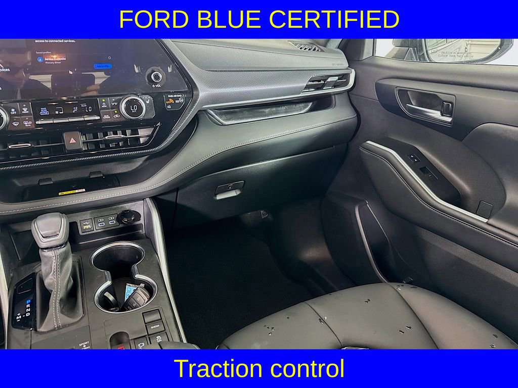 Used 2024 Toyota Highlander Limited image 23