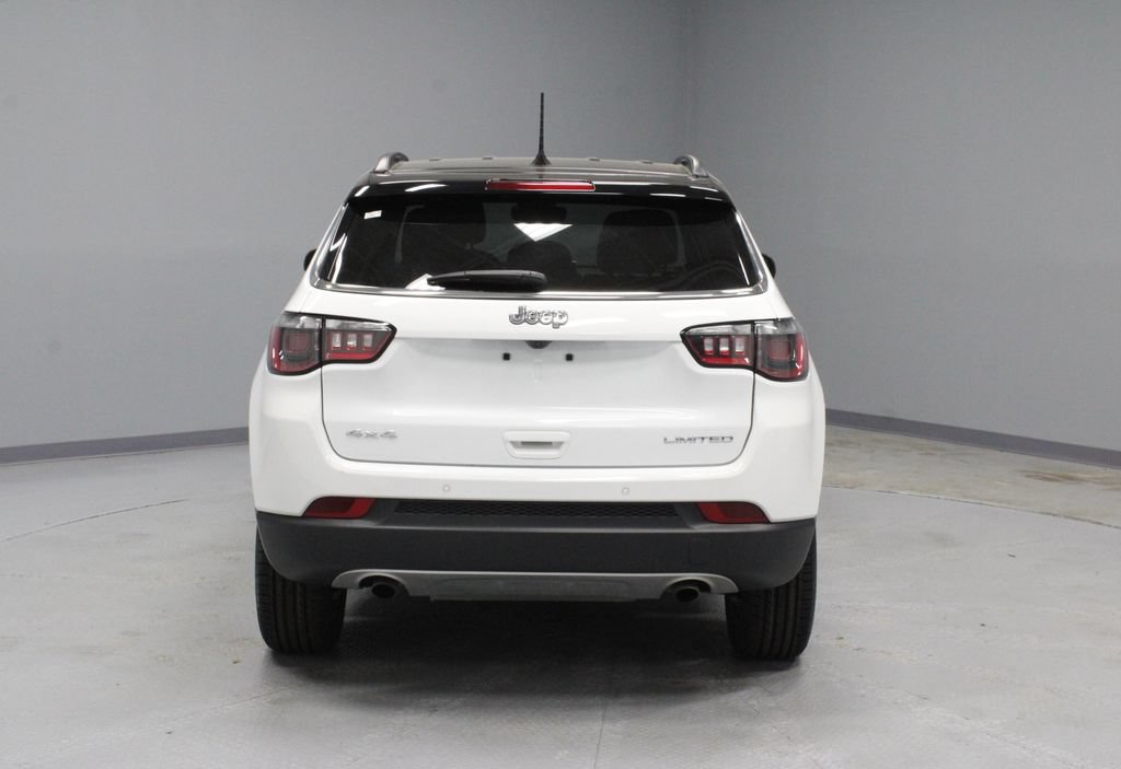 Used 2023 Jeep Compass Limited AWD/4WD image 9