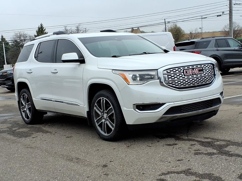 Used 2019 GMC Acadia Denali w/ Technology Package AWD/4WD image 7