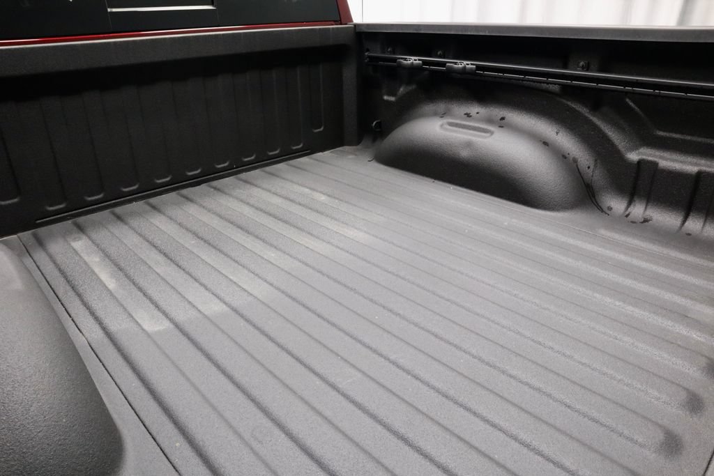 Used 2024 RAM 1500 Laramie AWD/4WD image 16