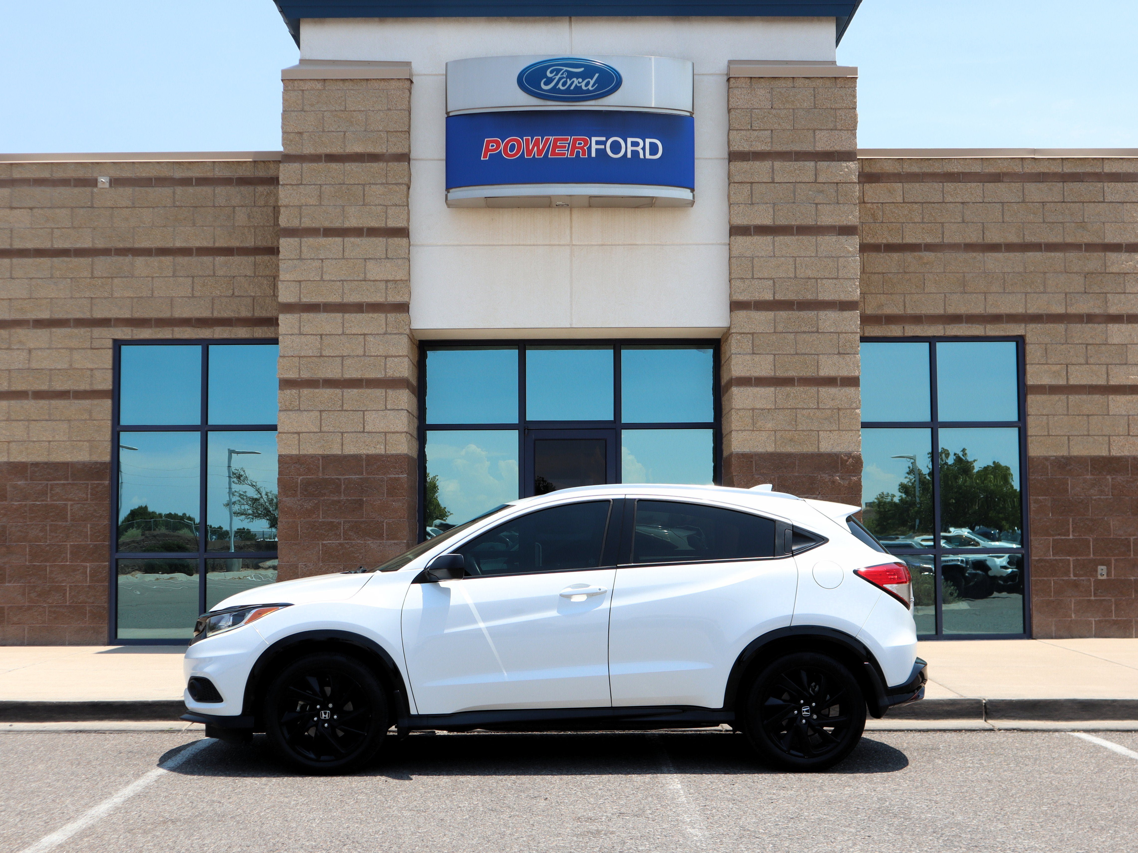 Used 2022 Honda HR-V Sport image 9