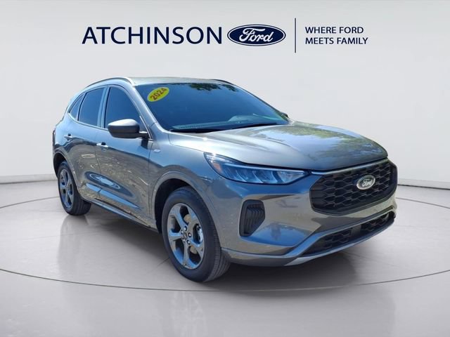 Certified 2024 Ford Escape ST-Line w/ Tech Pack #1 AWD/4WD image 3