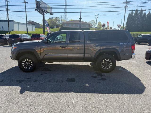 Used 2017 Toyota Tacoma TRD Off-Road w/ Tow Package image 5