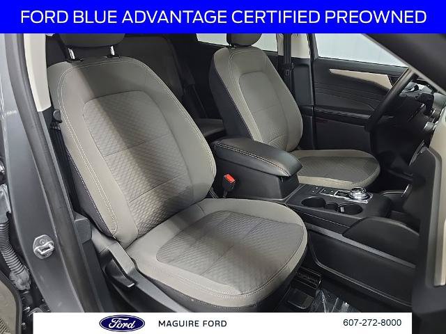 Certified 2022 Ford Escape SE w/ Cold Weather Package AWD/4WD image 18