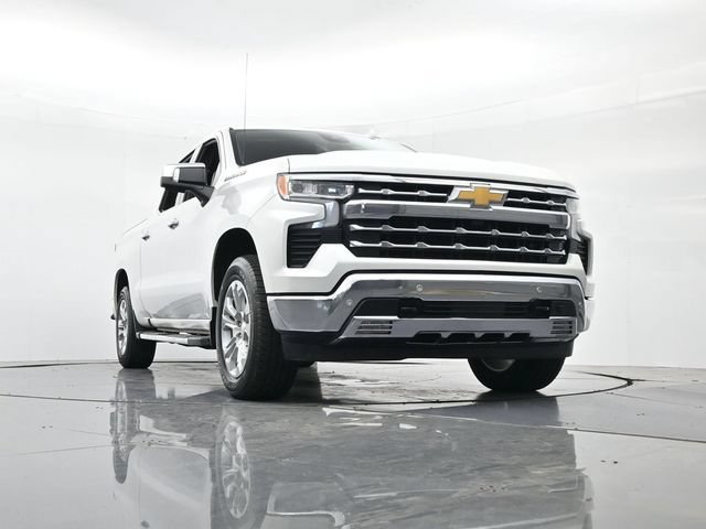 Used 2025 Chevrolet Silverado 1500 LTZ w/ LTZ Premium Package AWD/4WD image 36