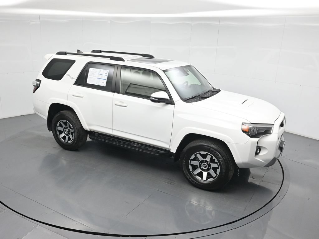 Used 2022 Toyota 4Runner TRD Off-Road Premium AWD/4WD image 39