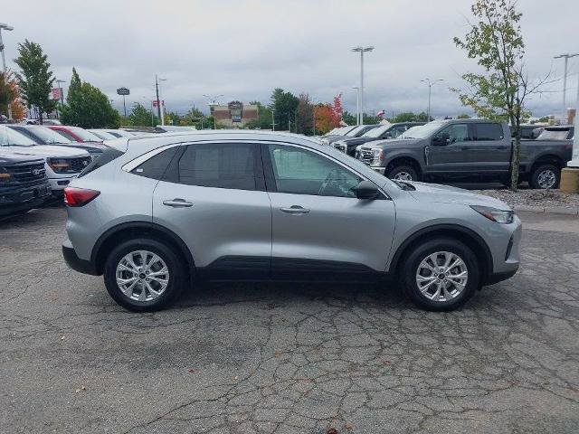 Certified 2024 Ford Escape Active AWD/4WD image 9