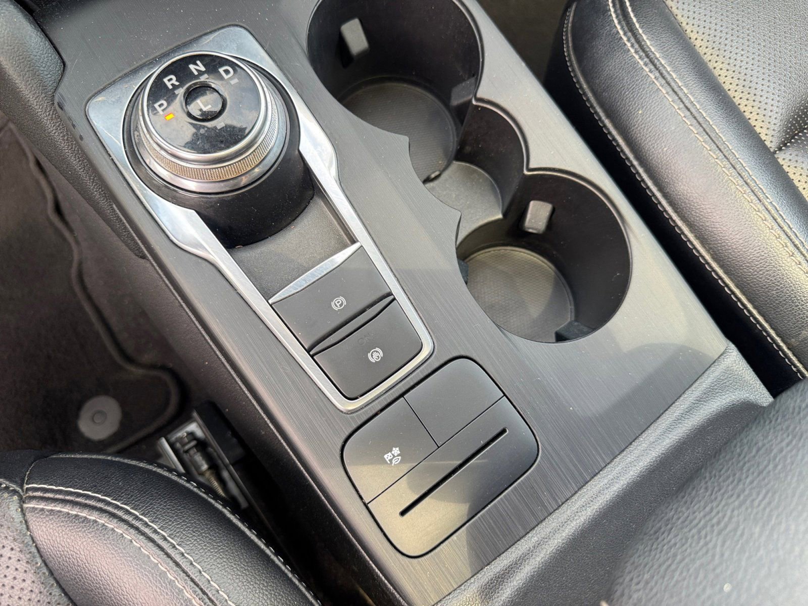 Certified 2020 Ford Escape SE Sport FWD image 20