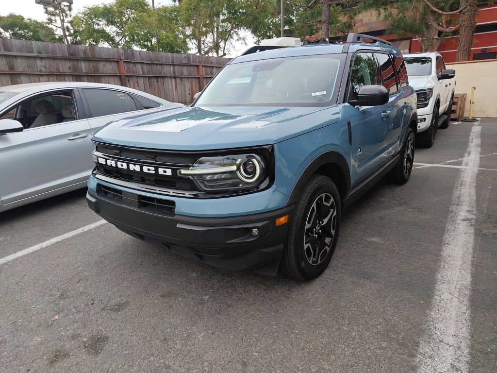 Certified 2023 Ford Bronco Sport Outer Banks w/ Tech Package AWD/4WD image 16