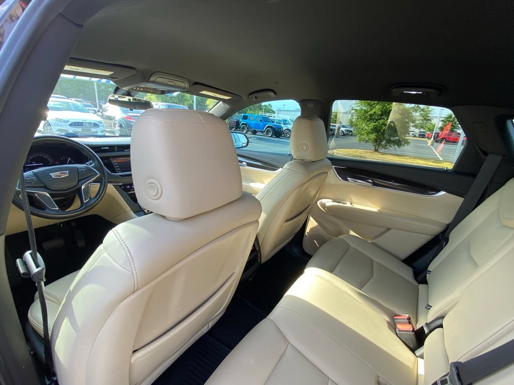 Used 2018 Cadillac XT5 AWD image 22