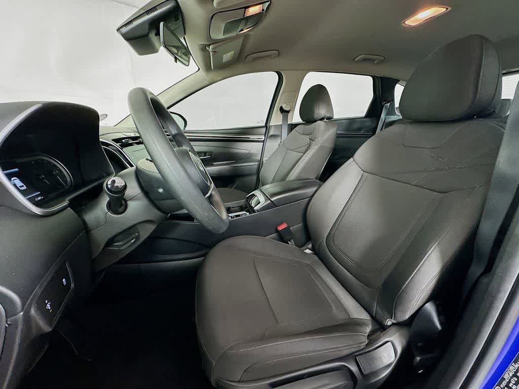 Used 2023 Hyundai Tucson SE FWD image 12