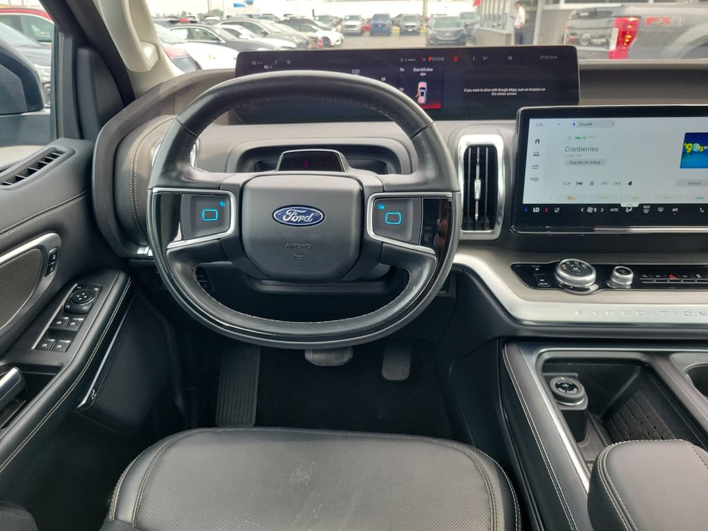 Certified 2025 Ford Expedition Max Platinum AWD/4WD image 12
