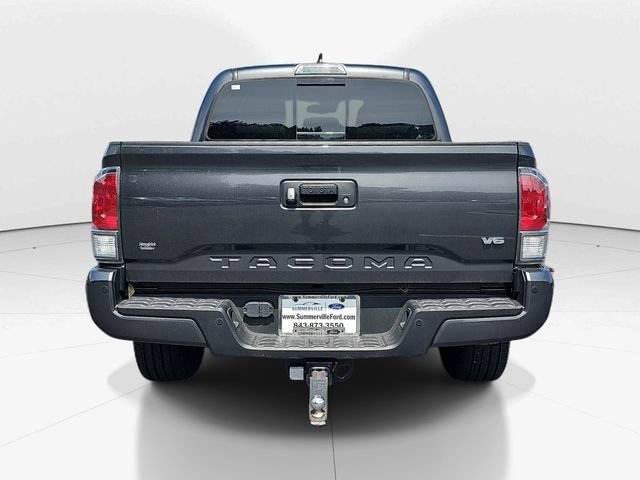 Used 2022 Toyota Tacoma TRD Sport w/ Technology Package RWD image 4