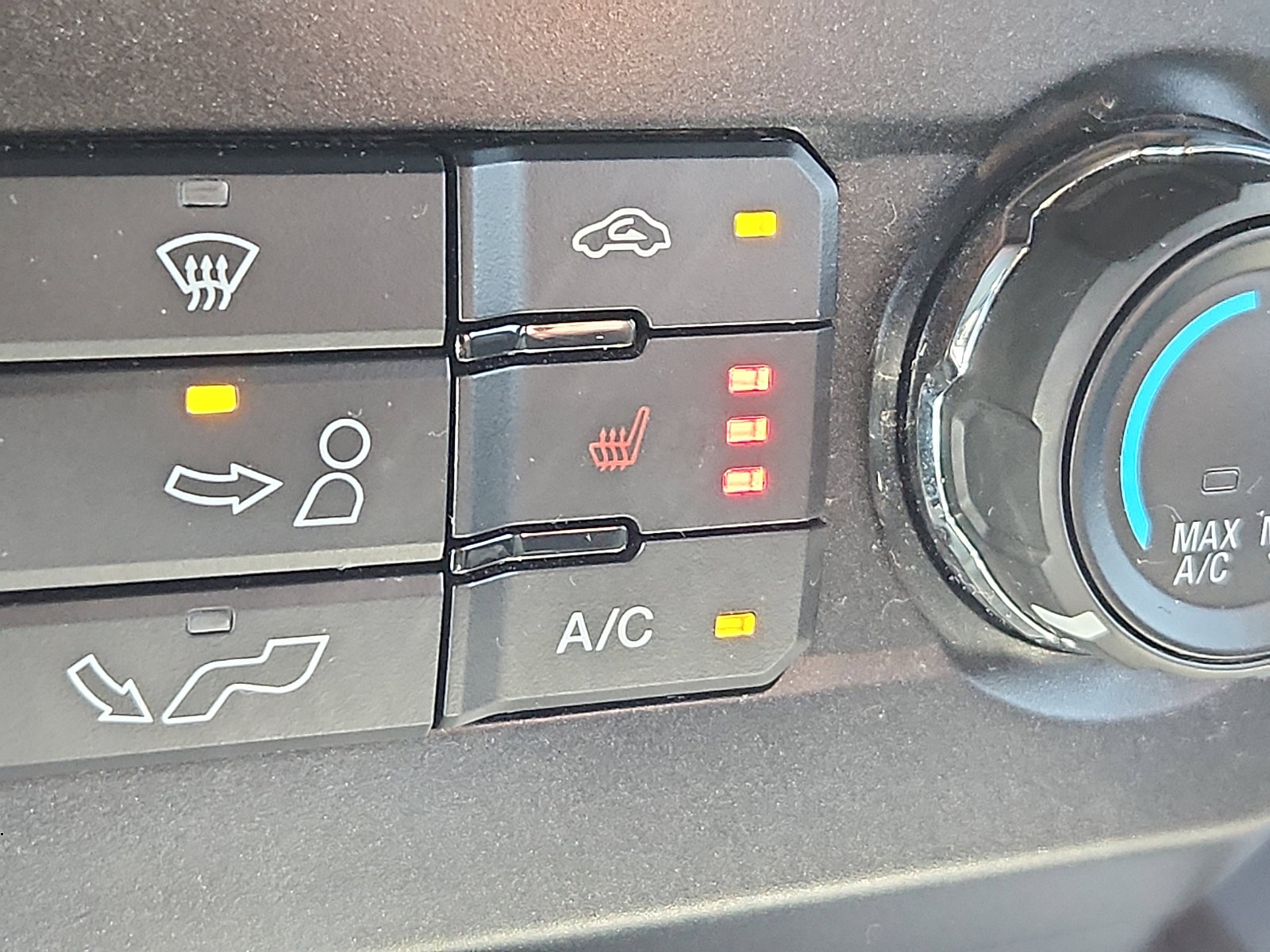 Certified 2018 Ford F150 XLT w/ Equipment Group 302A Luxury AWD/4WD image 23
