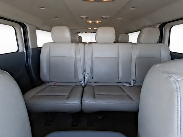 Used 2020 Nissan NV 3500 SL RWD image 15