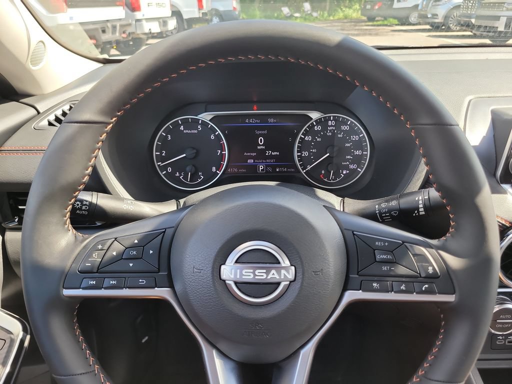 Used 2025 Nissan Sentra SR FWD image 24