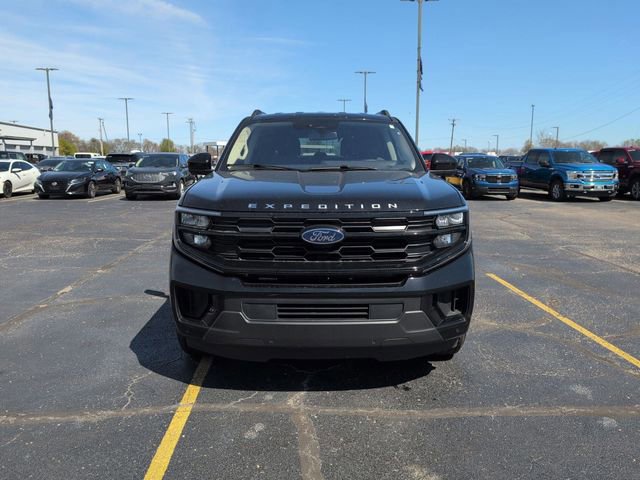 Certified 2025 Ford Expedition Active image 8
