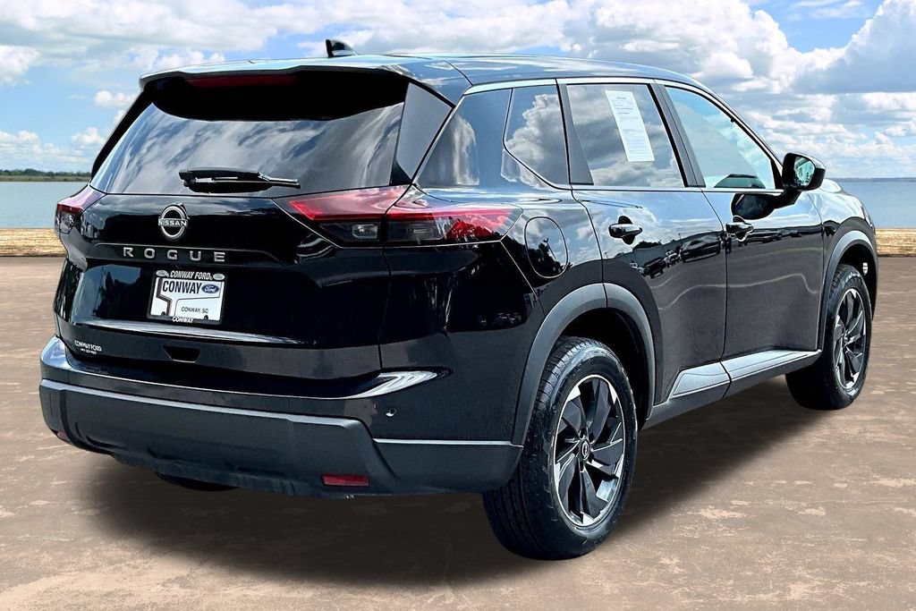 Used 2025 Nissan Rogue SV FWD image 8