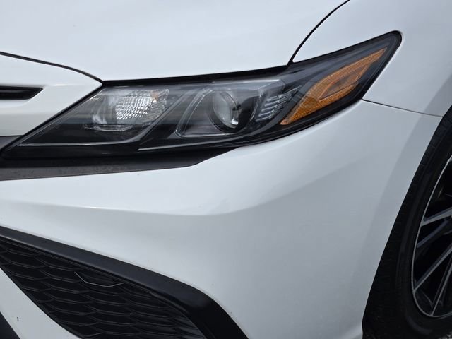 Used 2021 Toyota Camry SE image 8