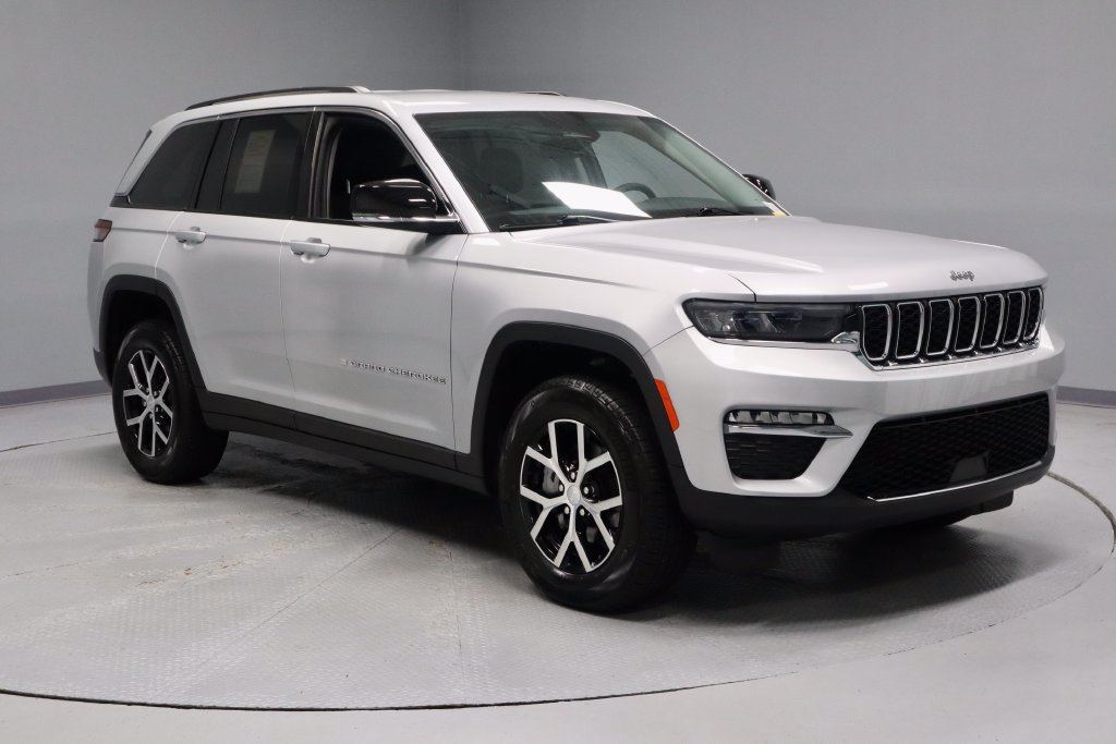 Used 2024 Jeep Grand Cherokee Limited w/ Trailer Tow Package