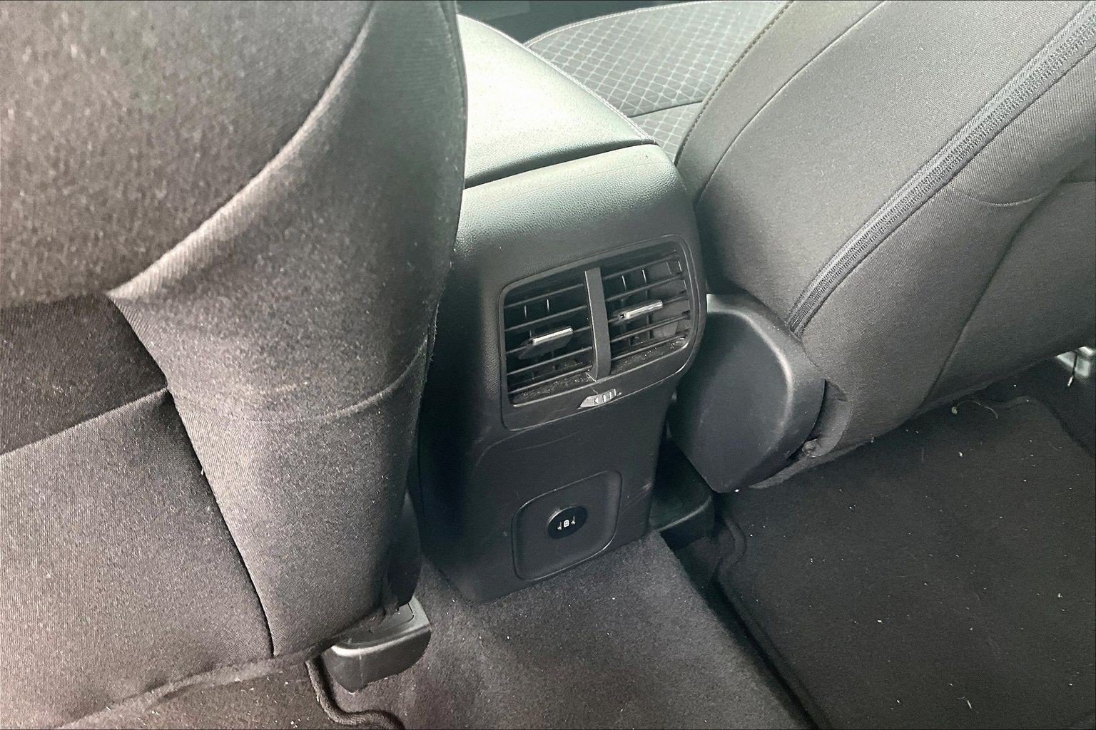 Certified 2024 Ford Escape Active AWD/4WD image 33