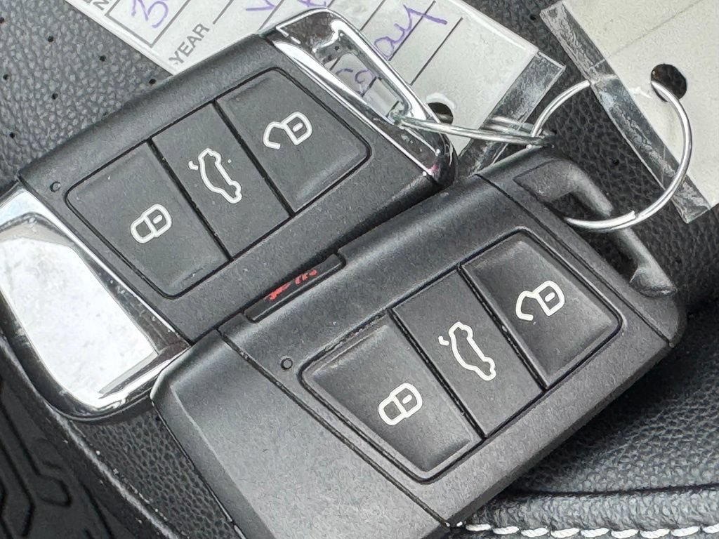 Used 2022 Volkswagen Jetta SE FWD image 24