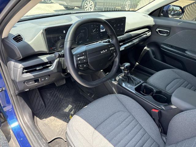 Used 2025 Kia K4 EX FWD image 25