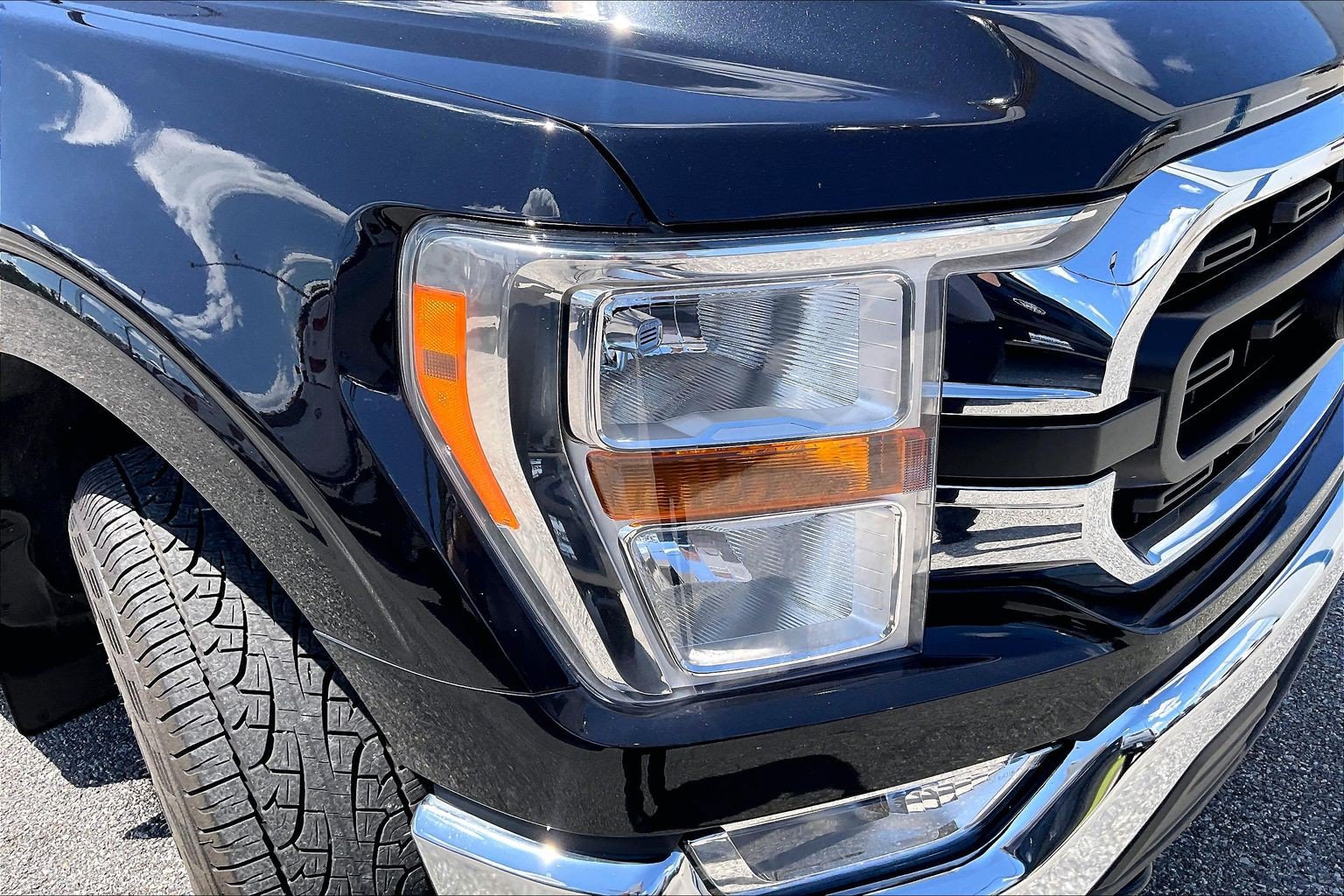 Certified 2022 Ford F150 XLT w/ Equipment Group 301A Mid AWD/4WD image 24
