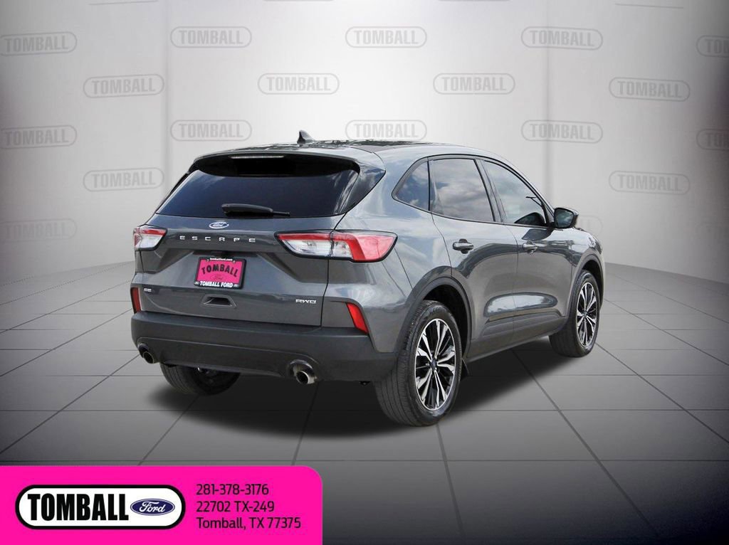 Certified 2022 Ford Escape SE w/ SE Sport Appearance Package image 5