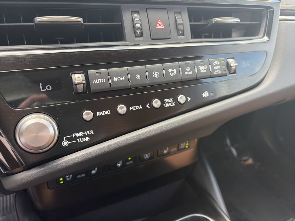 Used 2023 Lexus ES 350 w/ Premium Package FWD image 25
