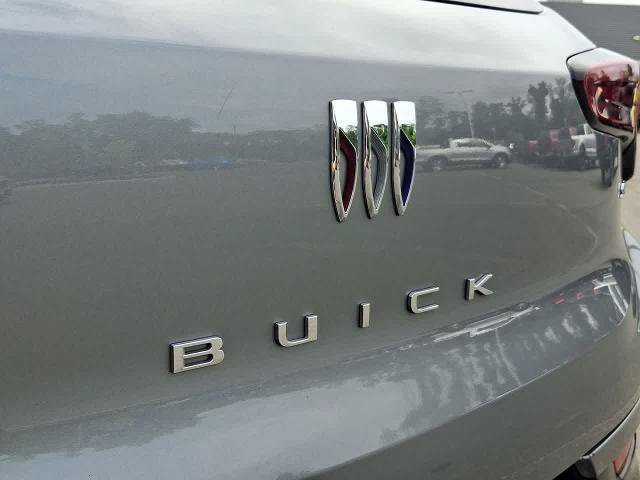 Used 2024 Buick Encore GX Sport Touring FWD image 28