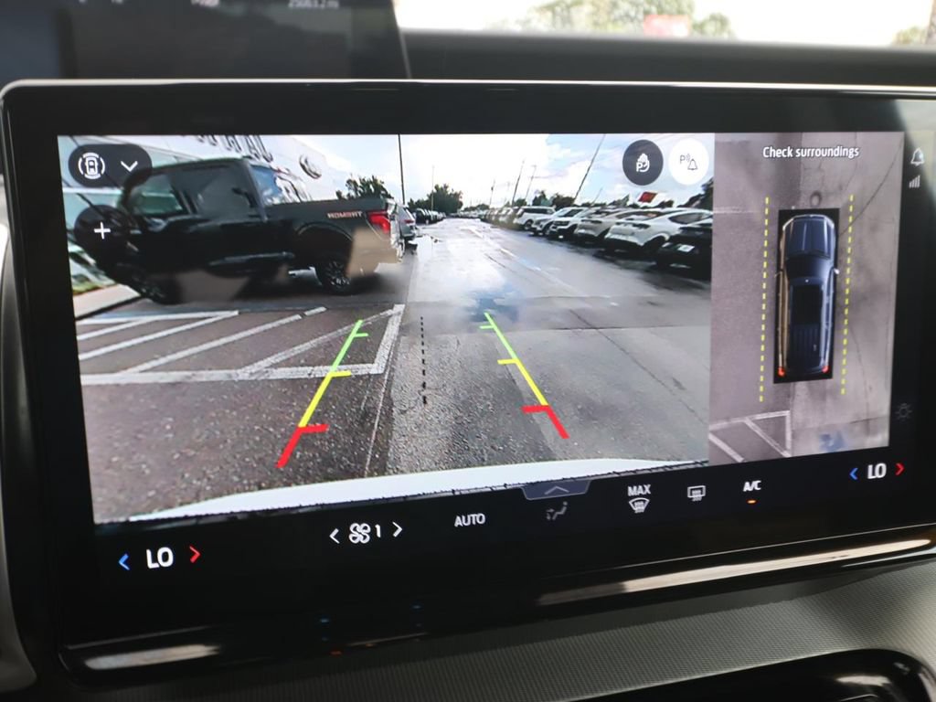 Certified 2025 Ford Expedition Active RWD image 4