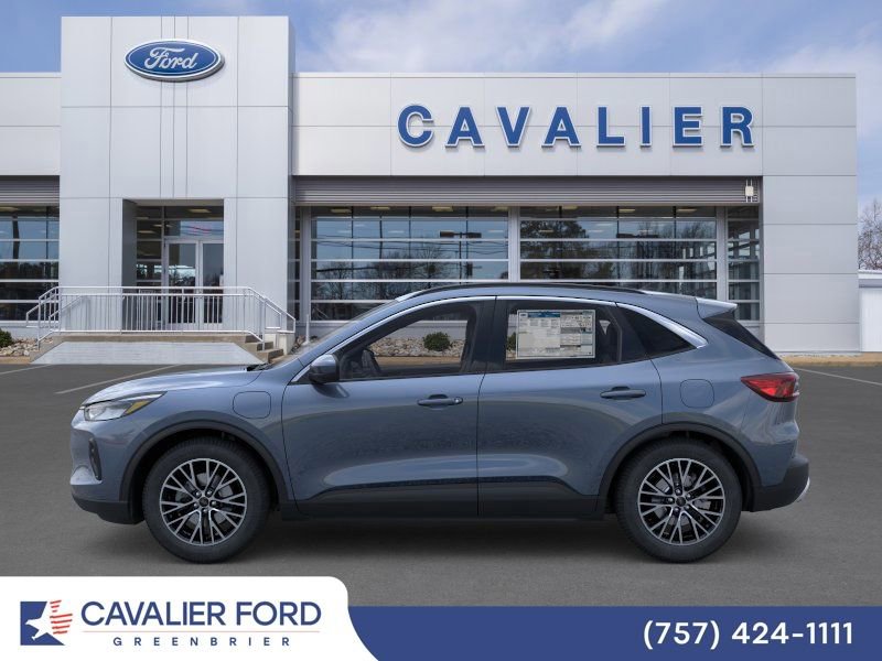 Certified 2025 Ford Escape SE FWD image 3