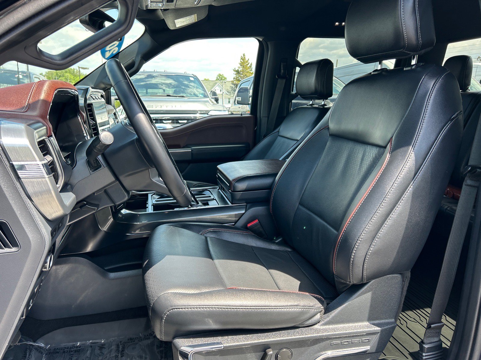 Certified 2022 Ford F150 Lariat AWD/4WD image 9