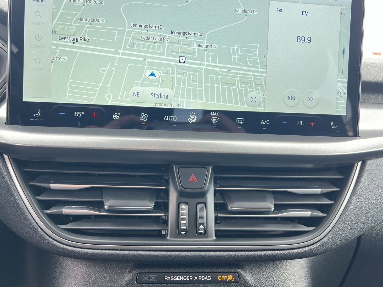 Certified 2025 Ford Escape SE image 21