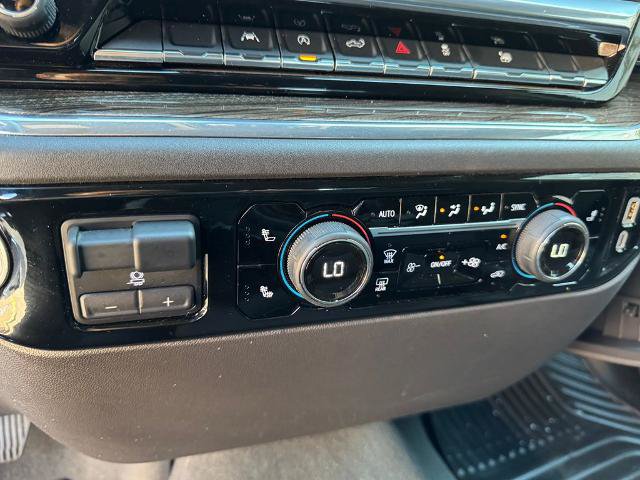 Used 2024 Chevrolet Silverado 1500 RST AWD/4WD image 29