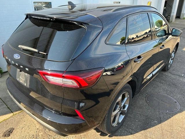 Certified 2024 Ford Escape ST-Line w/ Tech Pack #1 FWD image 5
