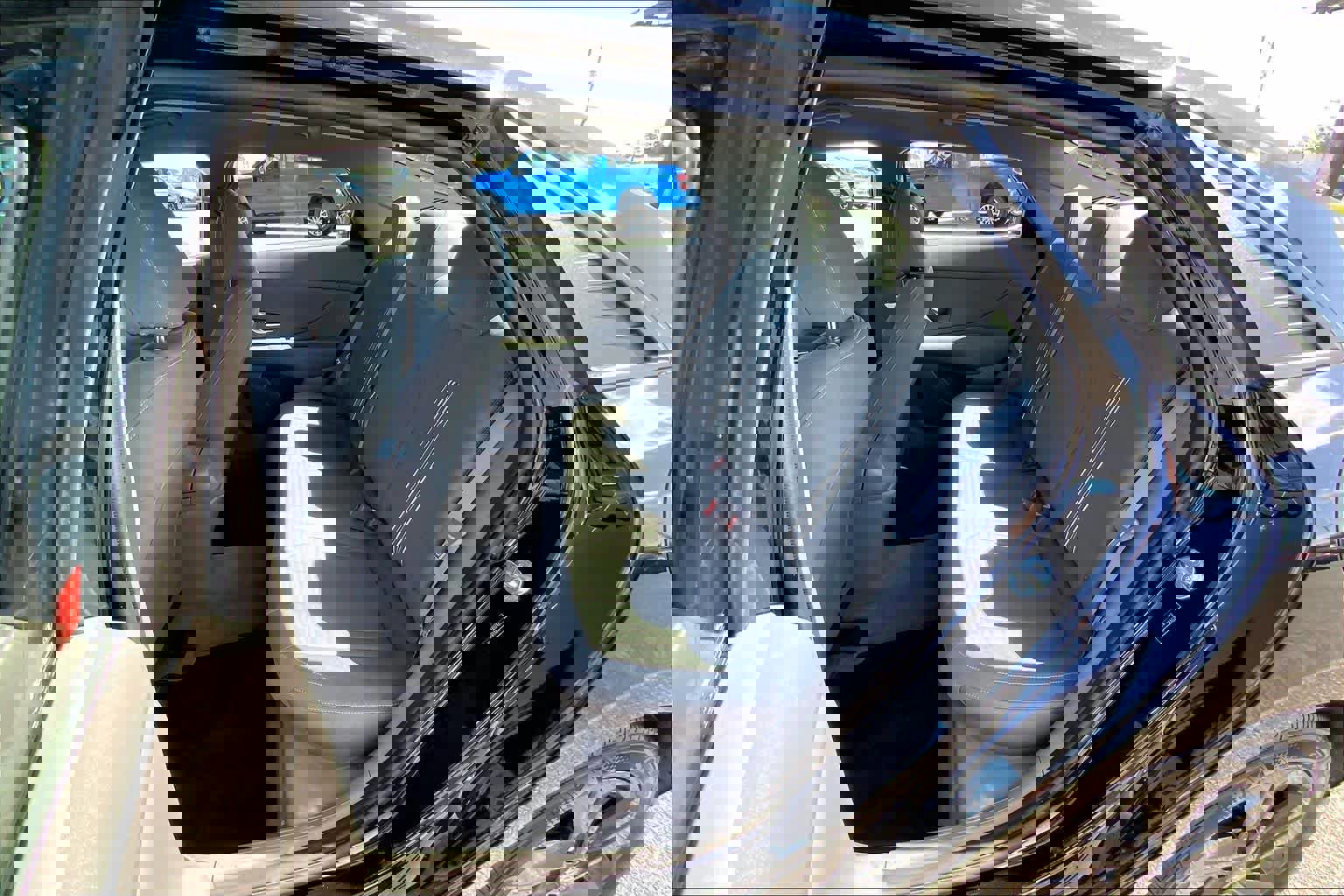 Used 2022 Hyundai Elantra SEL image 19