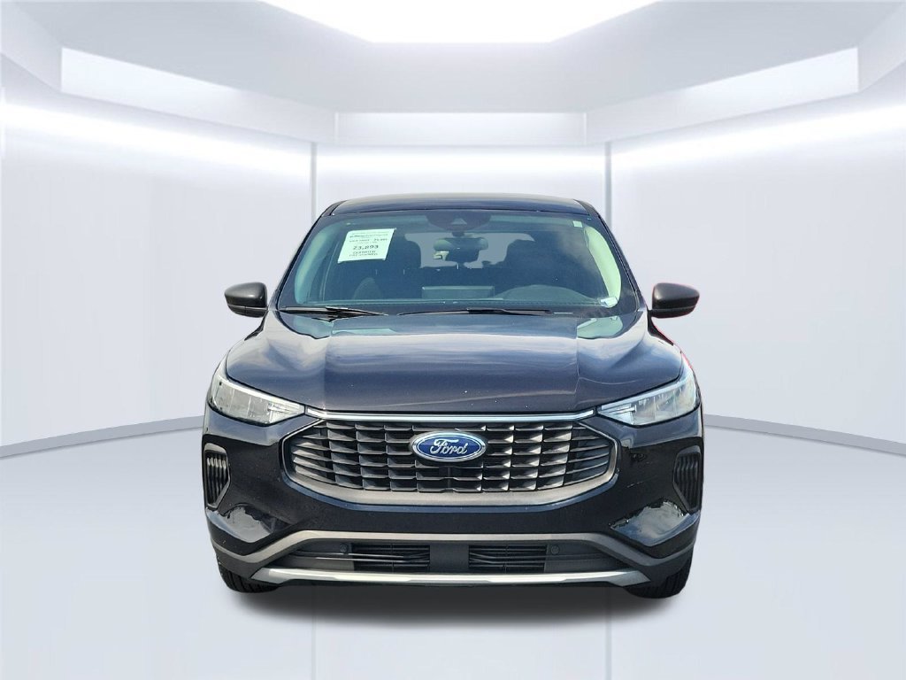 Certified 2024 Ford Escape Active w/ Tech Pack #1 FWD image 2