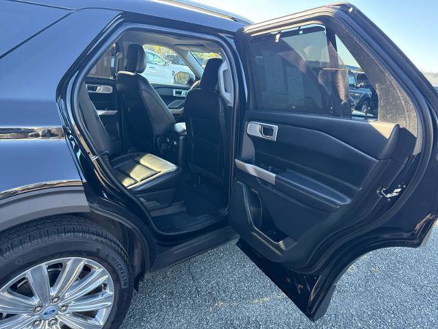 Certified 2022 Ford Explorer Limited w/ Limited Technology Package image 10