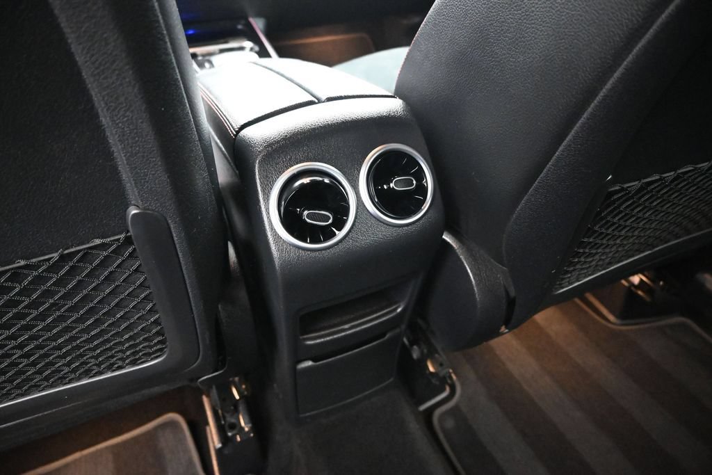 Used 2021 Mercedes-Benz GLB 250 image 19
